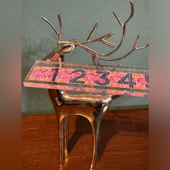 9.5” metal reindeer deer 🦌 figurine with branch antlers in silver - Picture 4 of 6